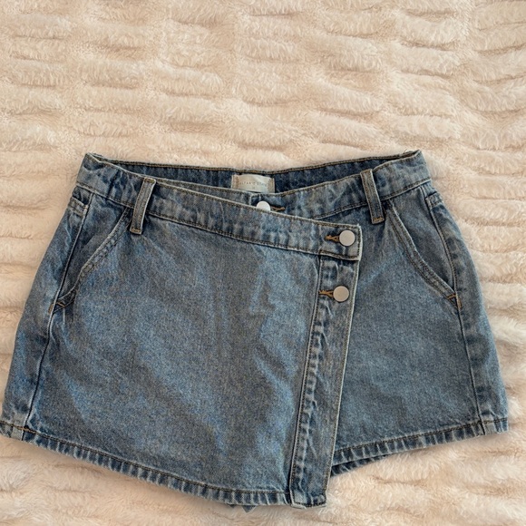 Altar'd State Blue Denim Skort - Picture 1 of 3